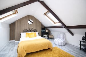 Loft Room- click for photo gallery